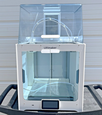 Ultimaker S5 R2 Dual Extruder 3D Printer w/ Air Manager 100-240Vac Power Tested