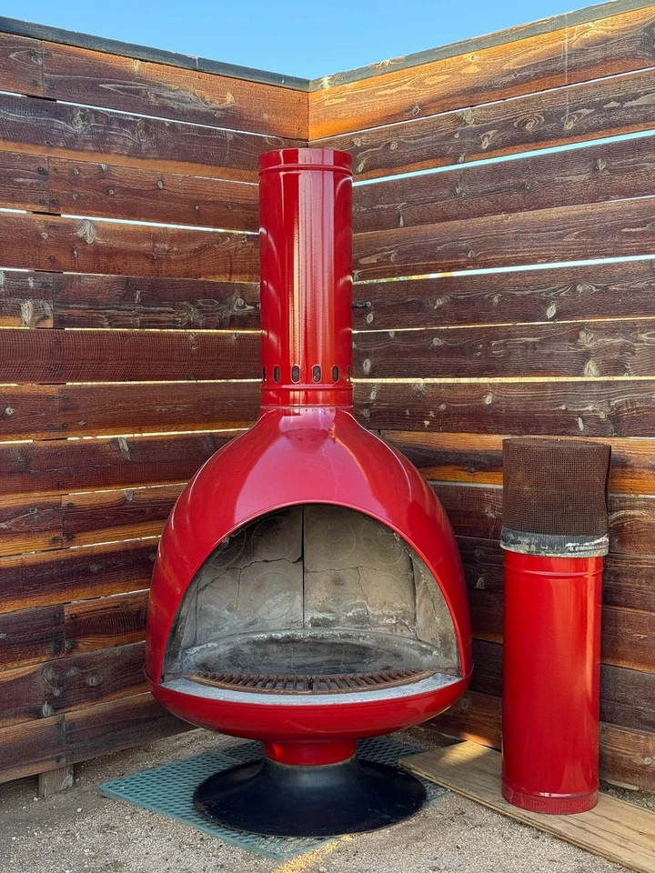 Malm Fire Drum 3 - Chimenea de leña al aire libre California - Rojo Vermillion Foto 2 de 4