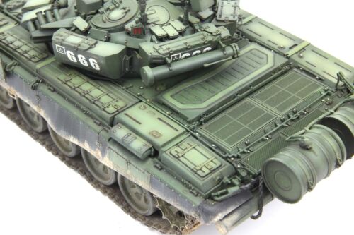 Meng TS-028 Russian Main Battle Tank T-72B3 1/35 Model Kit - US - Picture 4 of 8