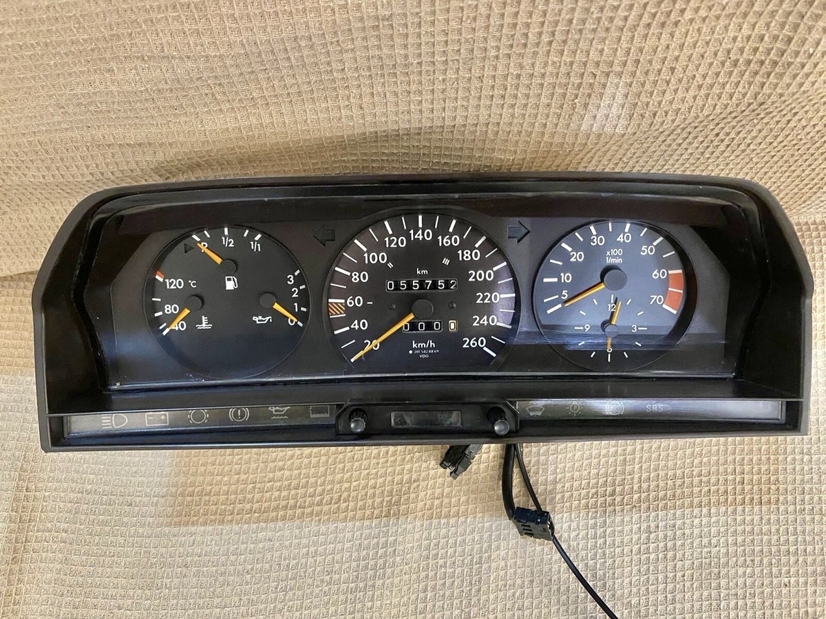 Mercedes-Benz W201 190E 2.3/2.5 16V 260km/h Speedometer Instrument