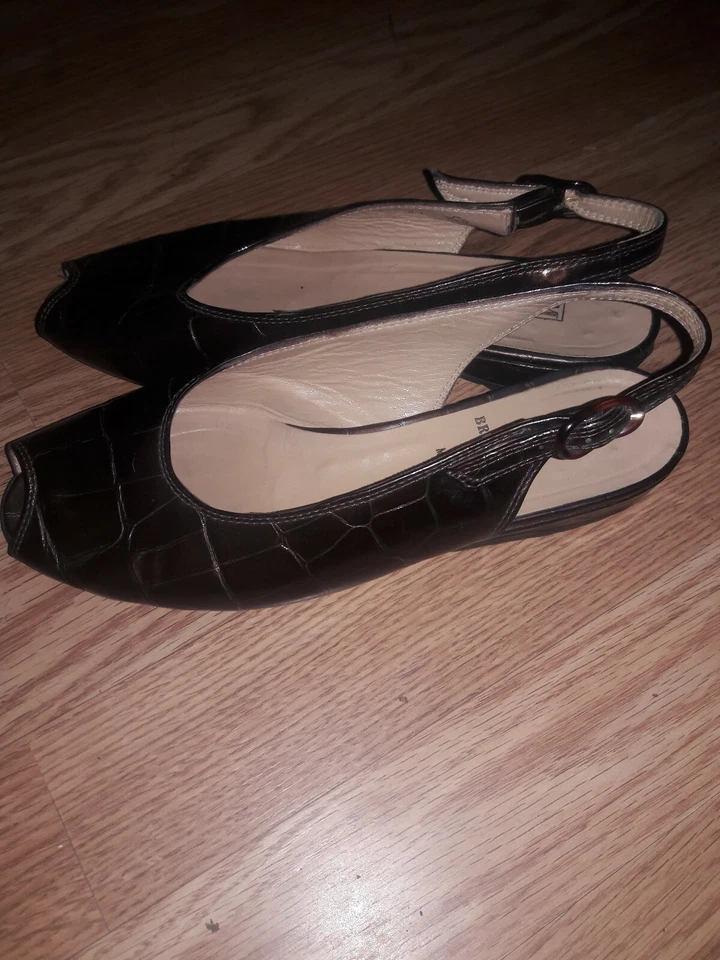 Женские кожаные туфли на плоской подошве Bruno Magli сделано в Балонье Италия размер 7 B анималистический принт - Изображение 2 из 4