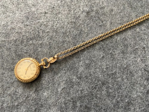 Reloj Colgante Collar Vintage Cuerda Mecánica Caravelle Hecho en Suiza - Imagen 3 de 4
