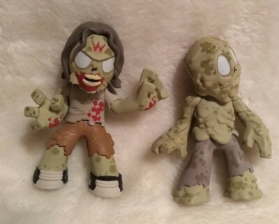 Funko Walking Dead Small Figures Slime And Wolf Walker Preowned 