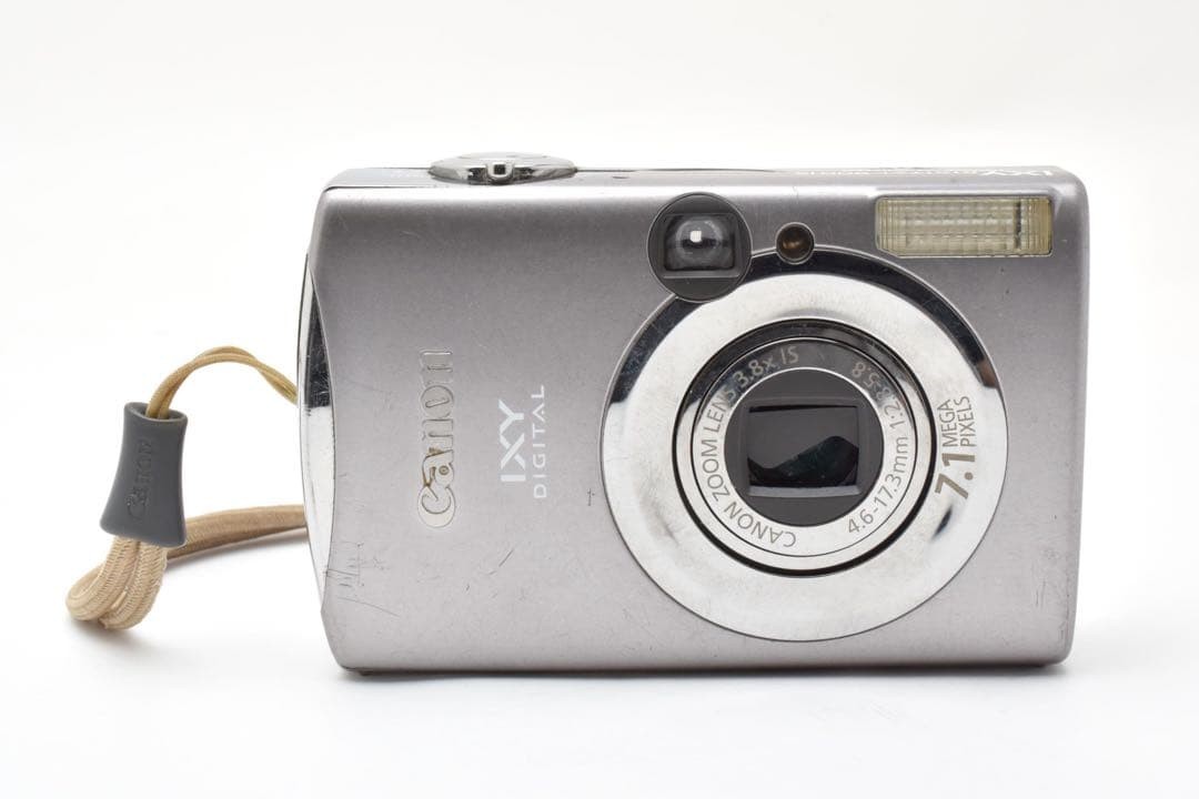 R*O様 Canon IXY Digital 900 IS Canon IXY Digital 900 IS Compact Camera 7.1MP 3.8x Zoom Tested