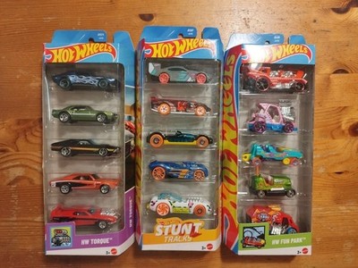 15 Hot Wheels Spielzeugautos Thorque - Fun Park - Stunt Tracks Set Neu OVP