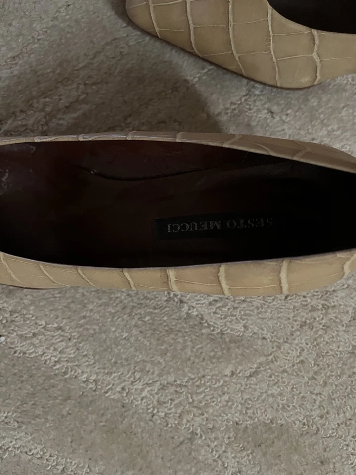 Zapatos de salón de diseñador italiano Sesto Meucci beige tacón medio, cuero texturizado talla 9,5 Foto 3 de 4