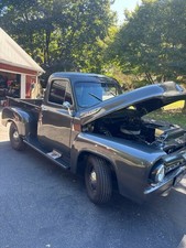 1953 Ford F100 6’ bed