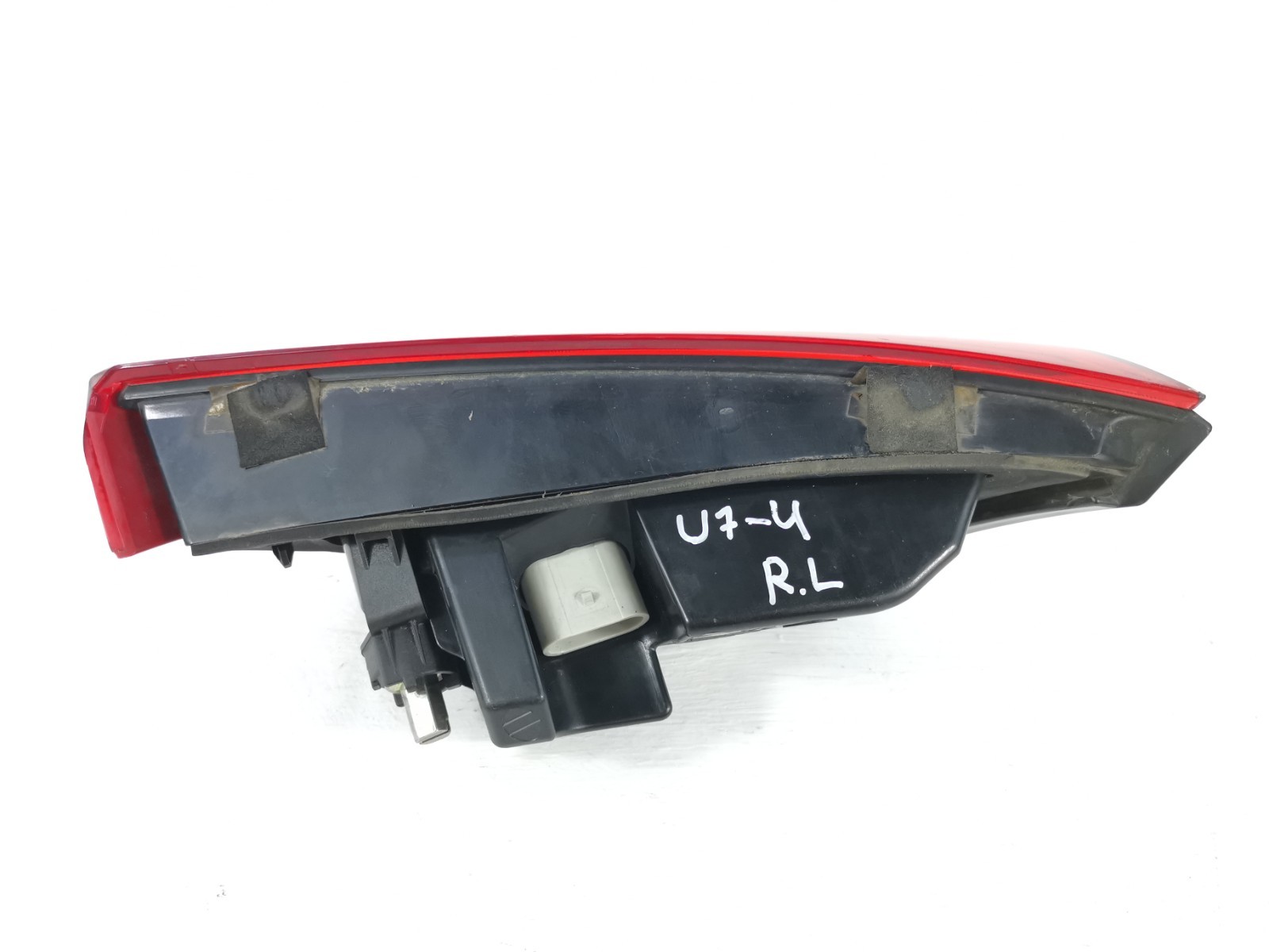 Maserati Quattroporte S Q4 3.0L AWD 2015 Rear Left Side Inner Tail Light Lamp