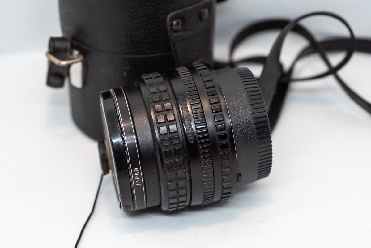 OBJECTIF NIKON F 28mm f2,8 HOYA, bouchons, filtre 1A, pare
