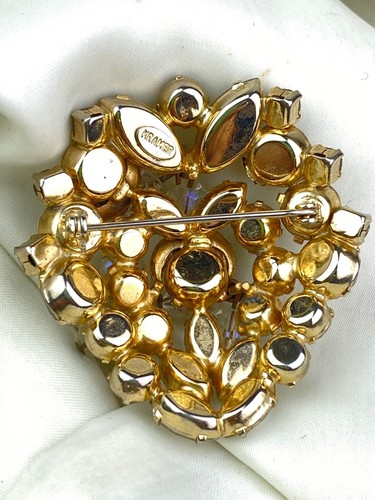KRAMER Vintage Stunning Gold Tonę Crystal Rhinestone Pin Brooch - Picture 8 of 10