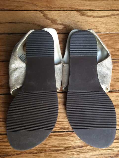 Nordstrom Girl's Ankle-High Hooded Thong Sandals sz 4M Shiny, Metallic Gold | eBay