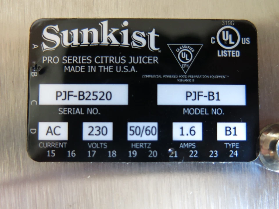 Exprimidor de cítricos Sunkist PJF-B1 Pro Series, eléctrico 11-3/4" H 7-1/2" diámetro - naranja Foto 4 de 4