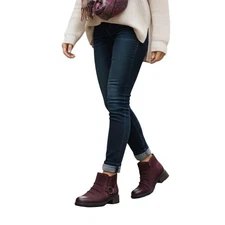 Clarks Collection Hearth Faye Burgundy Suede Zip Closure Booties Size 10W