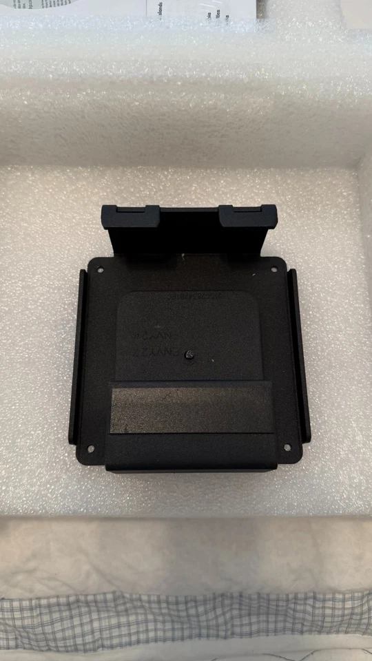 HP ENVY 27" 4K MONITOR ULTRA HD UHD DISPLAY USB-C 3840 x 2160 WITH MOUNT - Image 3 of 4