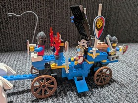 LEGO Royal Knights: 6044 King's Carriage with Instructions and Box