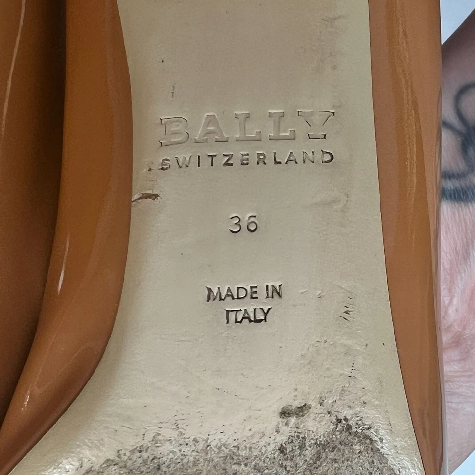 Bally Heline Patent Calf Leather Low Heels w/ metal Logo Plaque Brown 36 US 5.5 - Image 4 of 4