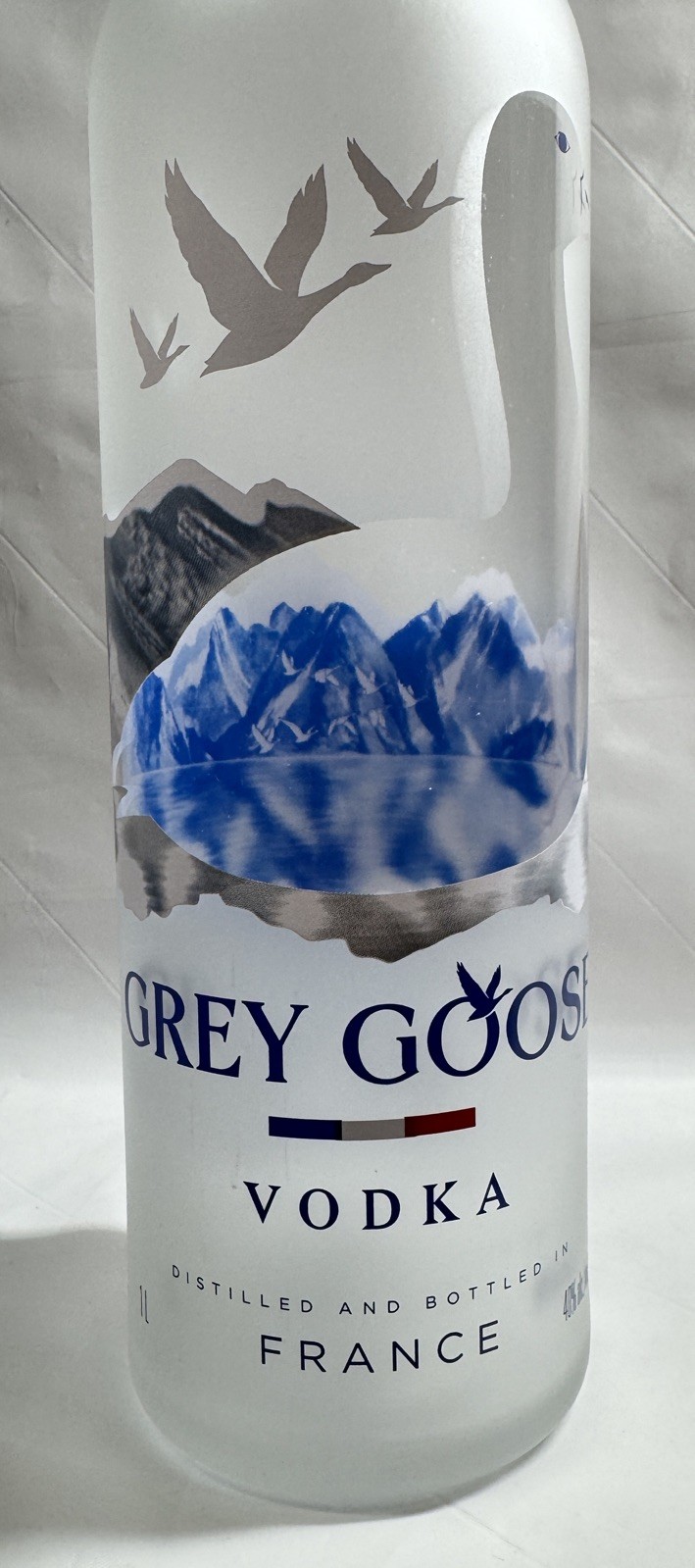 EMPTY 1L Grey Goose Vodka Frosted Glass Bottle w/cork lid crafts/decor/mancave 