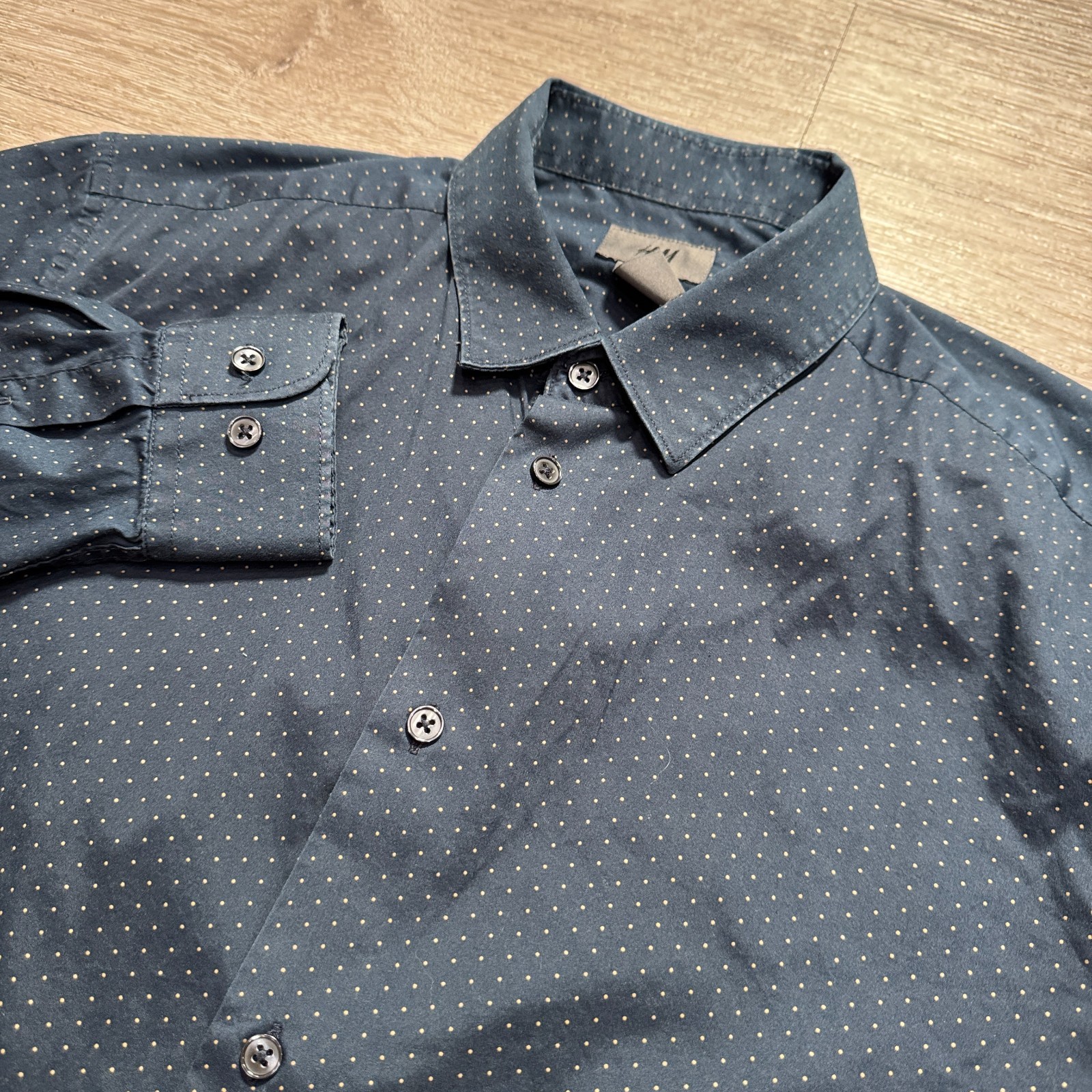 H&M Shirt Mens Medium Blue Polkadot Long Sleeve Button up Slim Fit Adult Preppy
