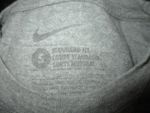 DAYTON FLYERS NIKE JUST DO IT T-SHIRT Retro Throwback Block Buchstaben Erwachsene KLEIN - Bild 3 von 3