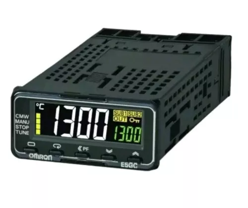 Omron E5GC-RX1A6M-015 Temperature controller DWm