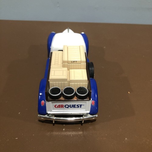 Car Quest Auto Parts 1940 Pick Up Truck Coin Bank 1:24 Scale - Picture 4 of 6
