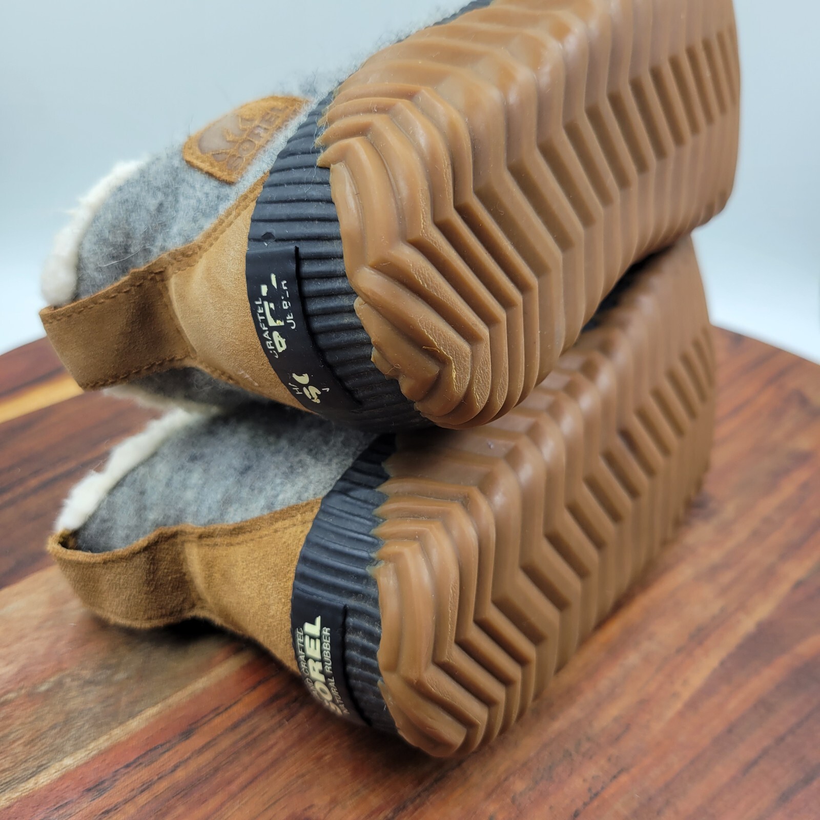 Sorel Out N About Plus Boot Youth Boys Girls 4 Tan Gray Leather Duck