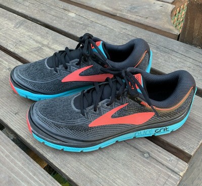 brooks hiking shoes womens