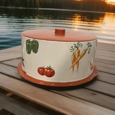 1950s Decoware Metal Cake Carrier With Vintage Vegetarian Motif In Red & White