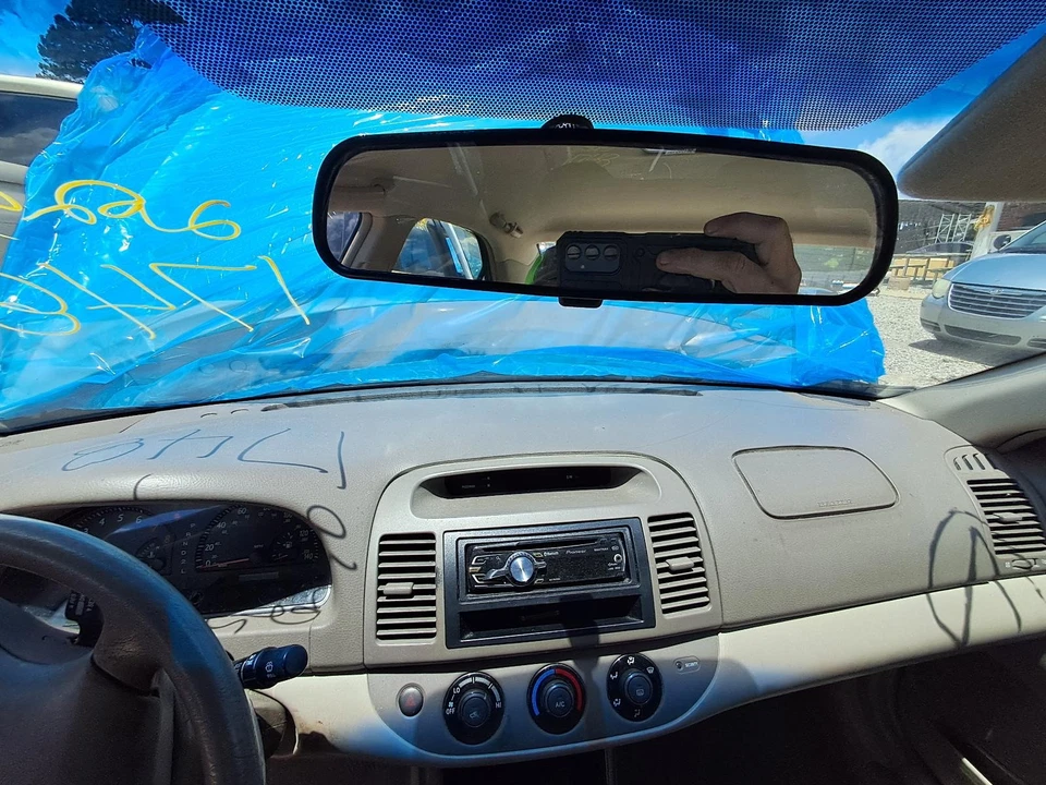 Used Front Right Door Assembly Front fits: 2002 Toyota Camry electric windows R. Foto 4 de 4