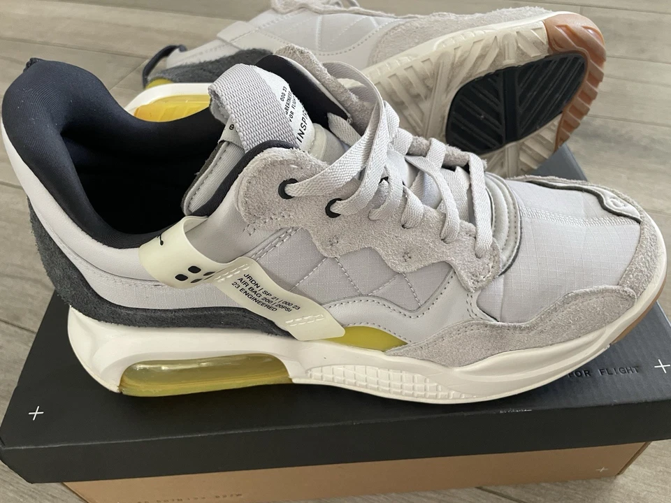 Usado EXCELENTE ESTADO Talla 9.5 - Jordan MA2 Gris Amplio - CV8122-002 Foto 4 de 4