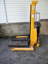 2200LB Capacity Straddle Pallet Stacker