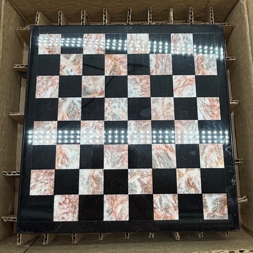 VTG Marble Onyx Chess Set Hand Carved Black Pink Stone Board & Pieces -1 glued - Picture 2 of 11