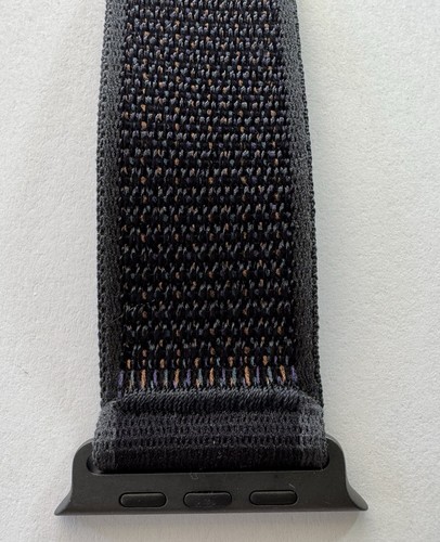 Authentique Apple Watch Trail Loop 49MM (M/L) noir titane pour Apple Watch - Photo 7 sur 7