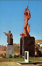 Don Benito Juárez & Mono Bichi por el escultor Alfredo Just Ximeno ~ Nogales México