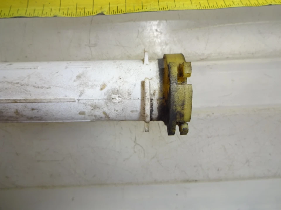 Tubo de acelerador giratorio Kawasaki 81 82 87 KZ 305 CSR305 OEM # 53141-300-010 Foto 4 de 4