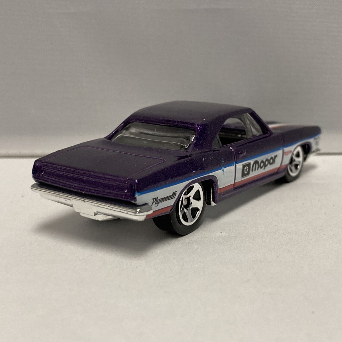 1968 68 Plymouth Barracuda Formula Collectible 1/64 Scale Diecast