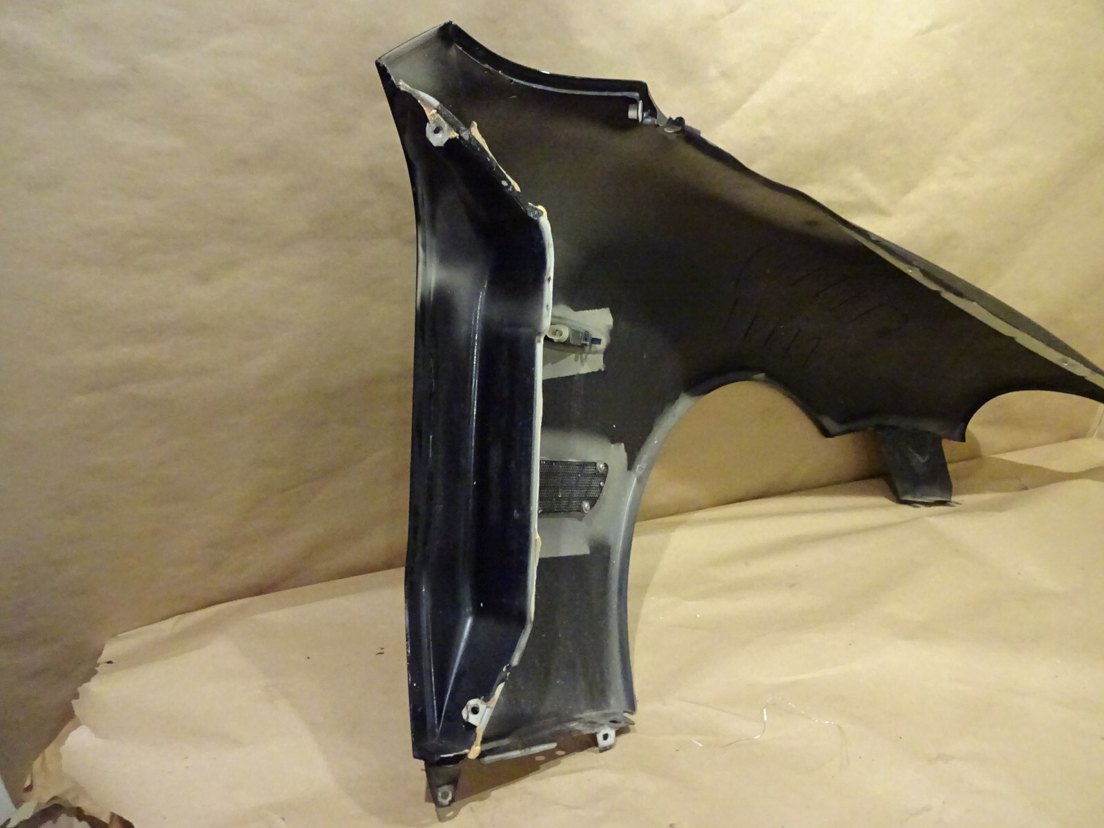 Maserati 4200 Coupe- LH Front Fender Black Optional Vintage Version P/N 67813800