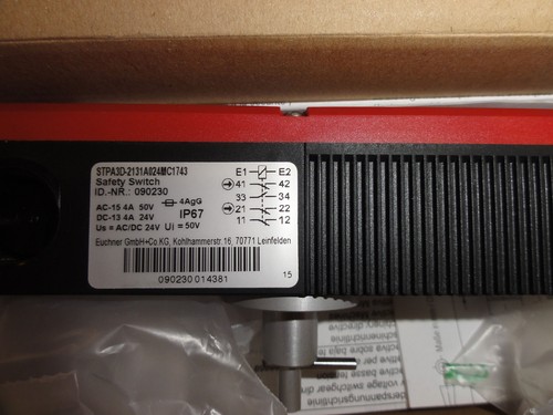 Euchner 90230 STPA3D2131A024MC1743 090230 STPA3D-2131A024MC1743 STPA 3D2131 A024 - Picture 2 of 11