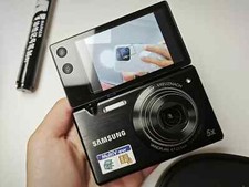 Samsung MV800 Flip-out Touch Screen Vlog Compact Digital Camera 16MP