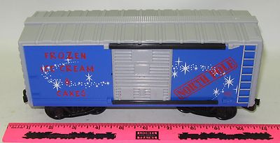 Lionel new 11498 Frosty the Snowman G-Gauge Boxcar
