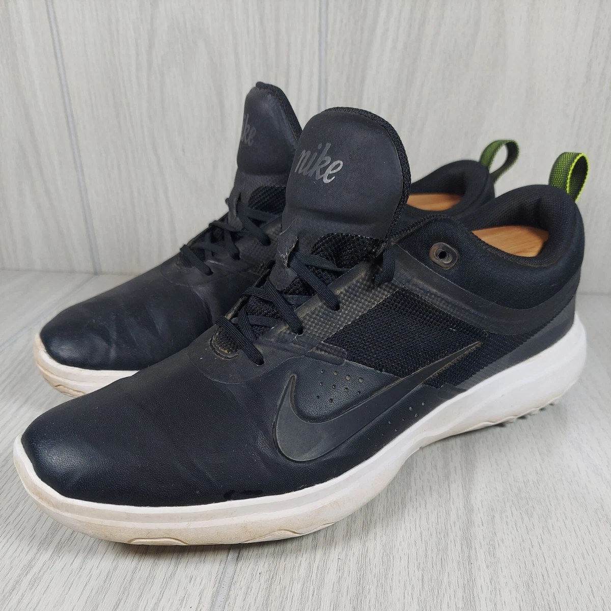 Nike akamai sale