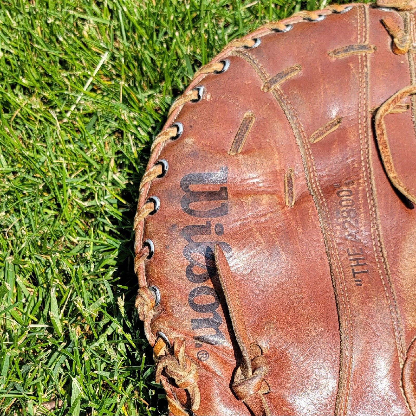 Wilson The A2800 Pro Back Baseball Softball First Base Mitt RHT USA