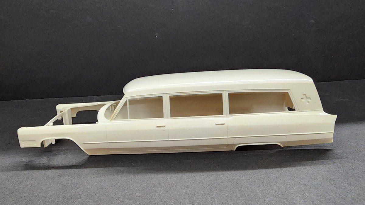 ORIGINAL JO-HAN CADILLAC AMBULANCE 1/25 RK16 | eBay