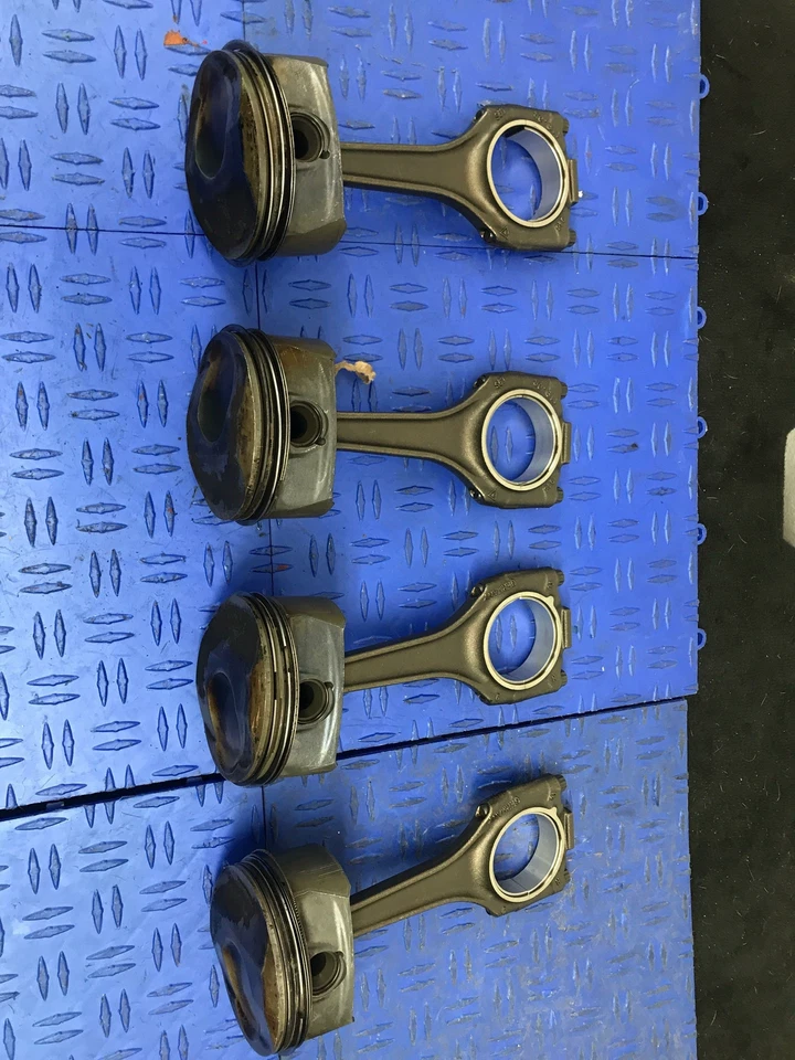 Porsche Panamera 2010-2012 4,8 L sin turbo pistón derecho con juego de bielas Foto 4 de 4