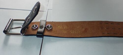 BLACK PYRAMID STUDDED SOLID LEATHER BELT SIZE XS ~27"~ WITH SNAPS - Picture 2 of 4