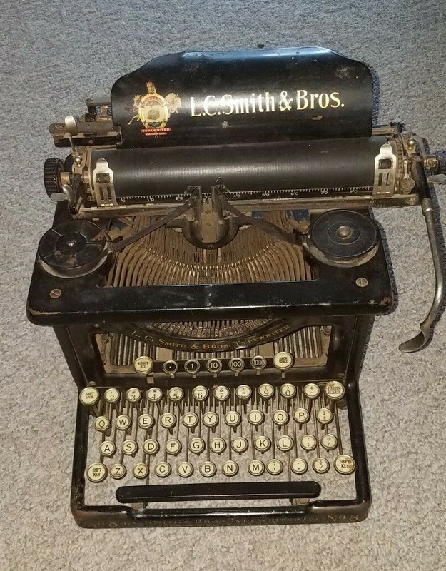 Antique LC Smith & Bros Model #8 Typewriter *FREE SHIPPING*
