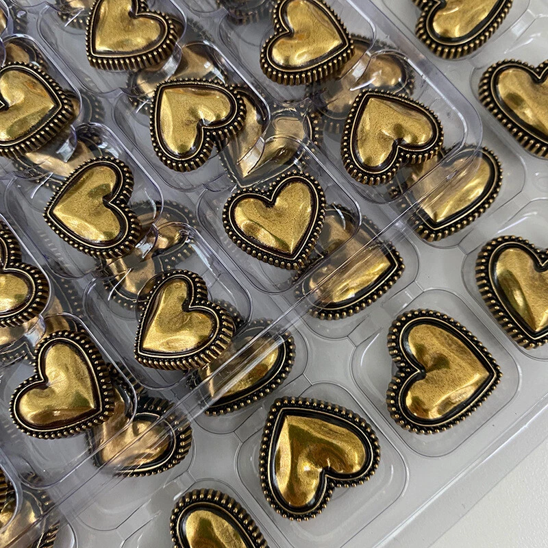 20X Vintage Style Heart Shape Alloy Shank Buttons Sewing Craft Small 19mm, 23mm - Image 4 of 4