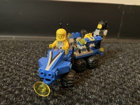 LEGO Space: Mobile Command Trailer (1558)
