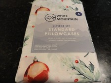 new 2 Standard Pillowcases 20 x 30"Holiday Christmas Bulbs Holly berries white