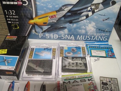 Revell   1/32    P-51D-5NA   Mustang   Aircraft    Model Kit + Detail Sets